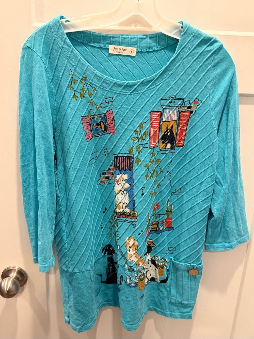 Jess & Jane Small Aqua Art Tunic Dog Cat Window Scene 3/4 Sleeve Made USA